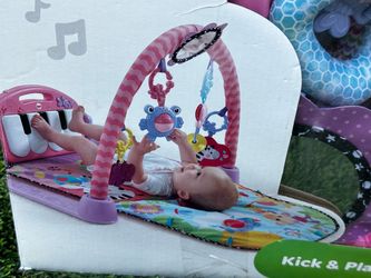 Kick and play Piano GYM