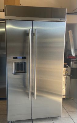 JennAir refrigerator 42” + microwave
