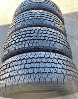 275/65/18 Goodyear vendo un set de llantas usadas excelente condiciones de vida las 4 ✅🤩I am selling a set of used tires, all 4 in excellent living c