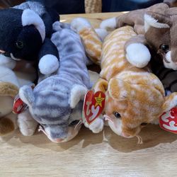 LOTS of BEANIE BABIES!