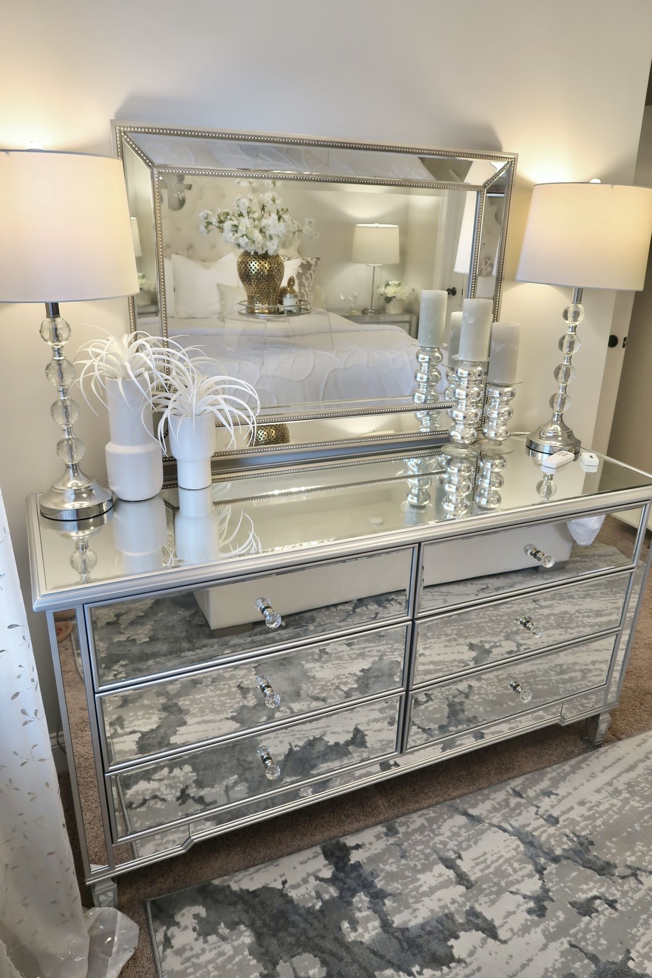 Mirrored dresser