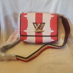 Louis Vuitton Bag Or Different Bag $ 1 0 0
