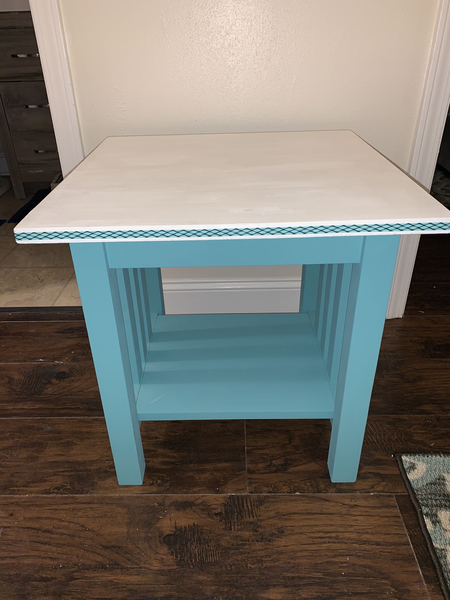 Accent end/side table or night stand