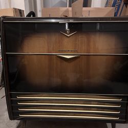 Vintage Grundig Musikschrank K21 Record Player with Radio - 1950's Classic