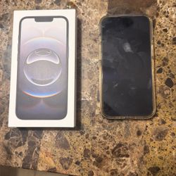 iPhone 16e / Mint condition 