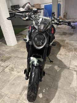 2022 Ducati Monster 939