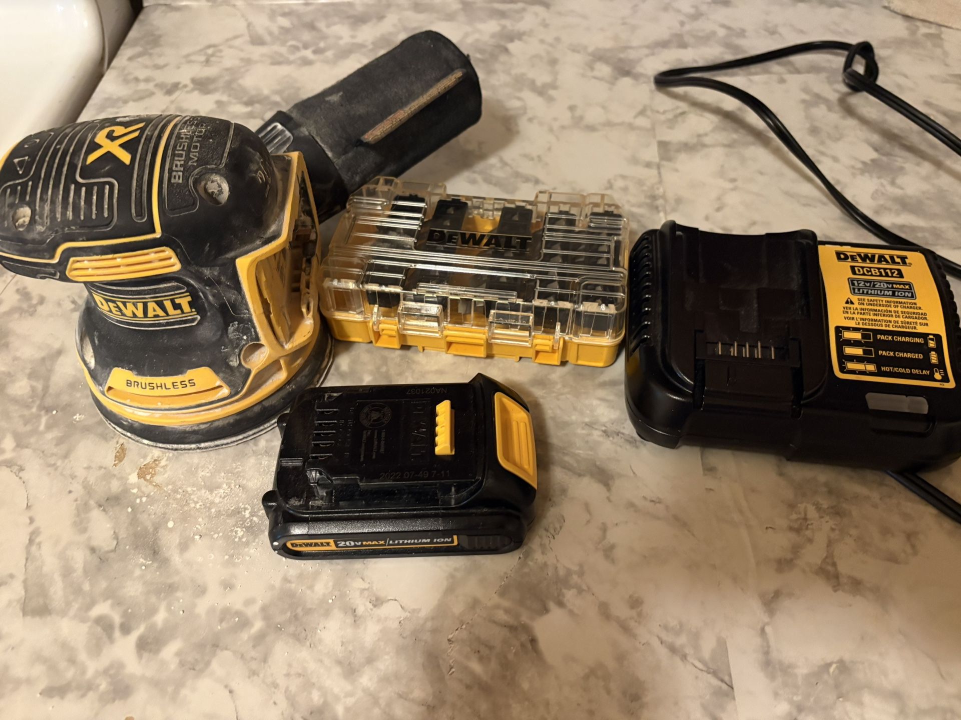 Dewalt XR Sander 