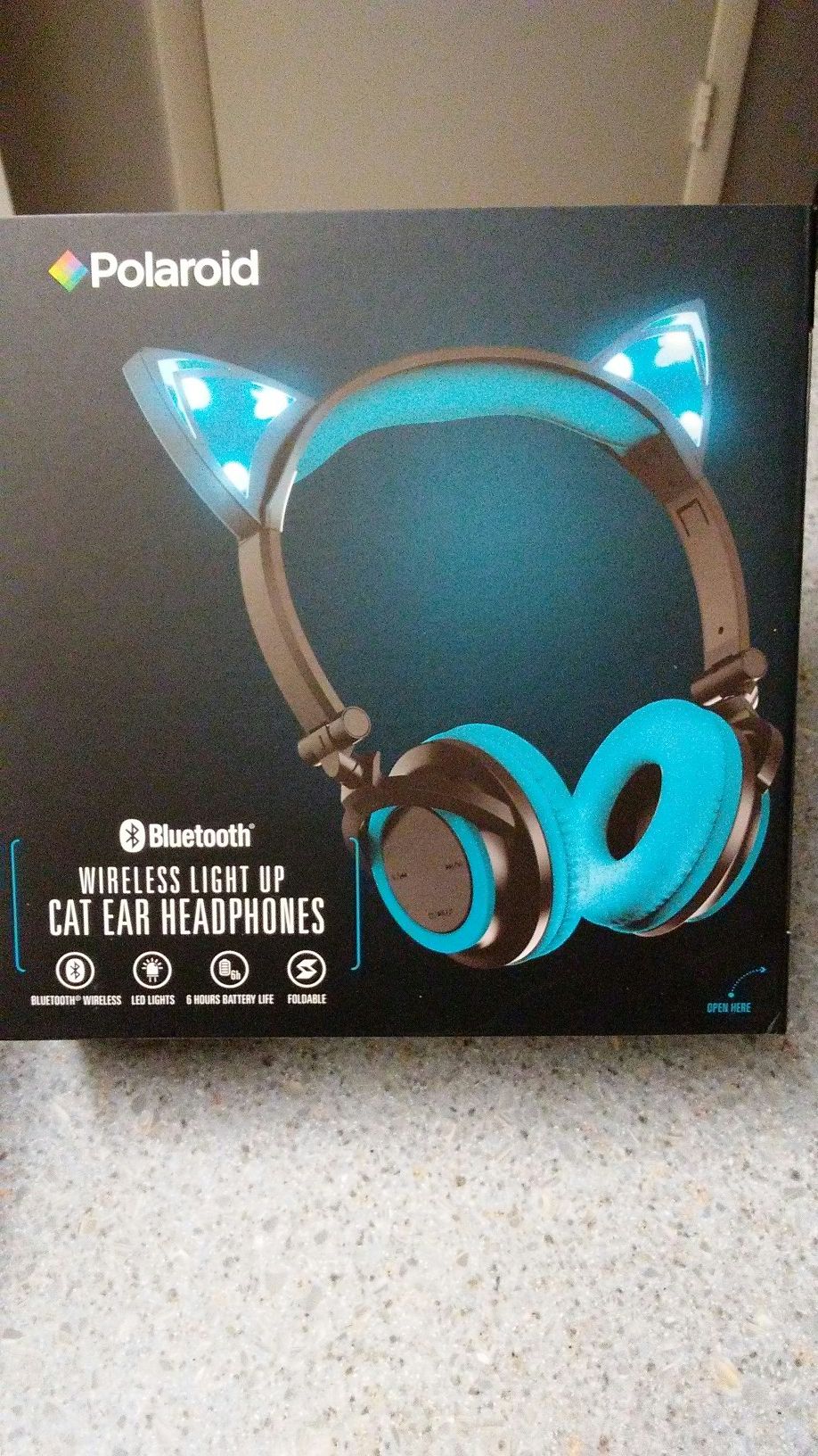 BLUE! Polaroid Bluetooth Wireless Light Up Cat Ear Headphones!