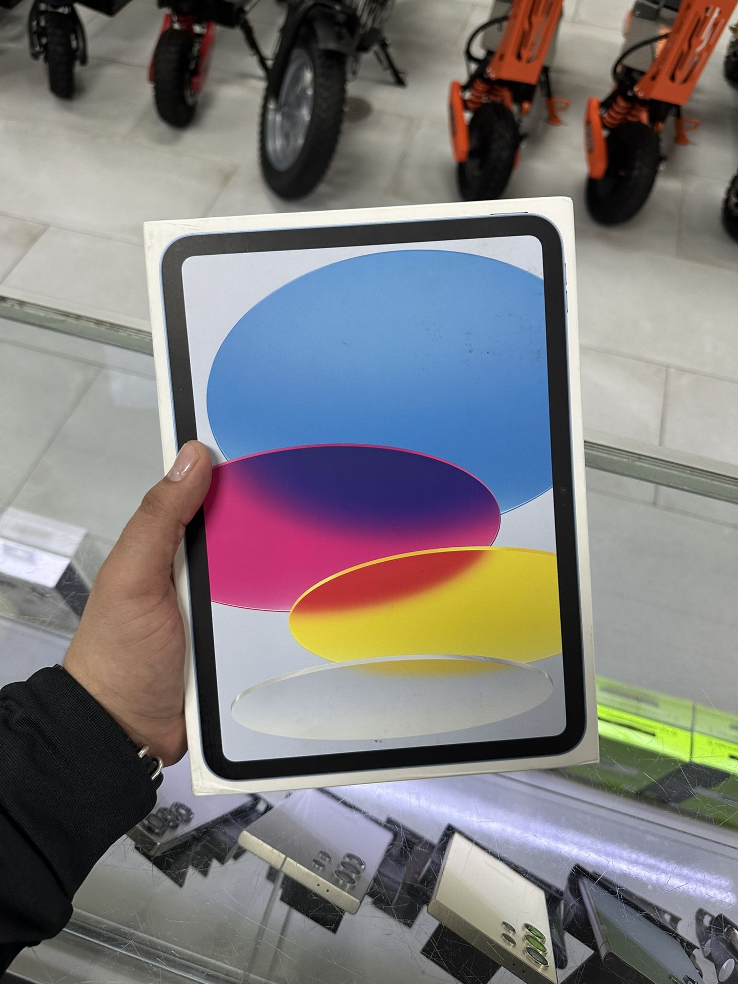 iPad 11th Gen 10.9” 128GB! $349 CASH BLACK FRIDAY DEAL!!