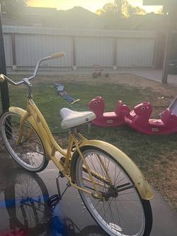 Beach Cruiser Schwinn Legacy Bike