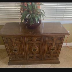 Buffet Cabinet