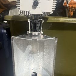 Home > Shop > -14 -Indoor Grow Light Kits and Parts >