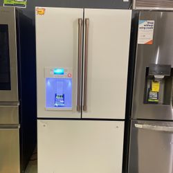 GE CAFE Counter Depth Matte White Bottom Freezer Refrigerator‼️‼️