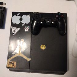 PS4 500G And Controller 