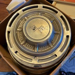 Old 1950-60 Impala Or Corvette Wheel Cover