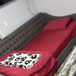 twin day bed