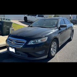 2011 Ford Taurus