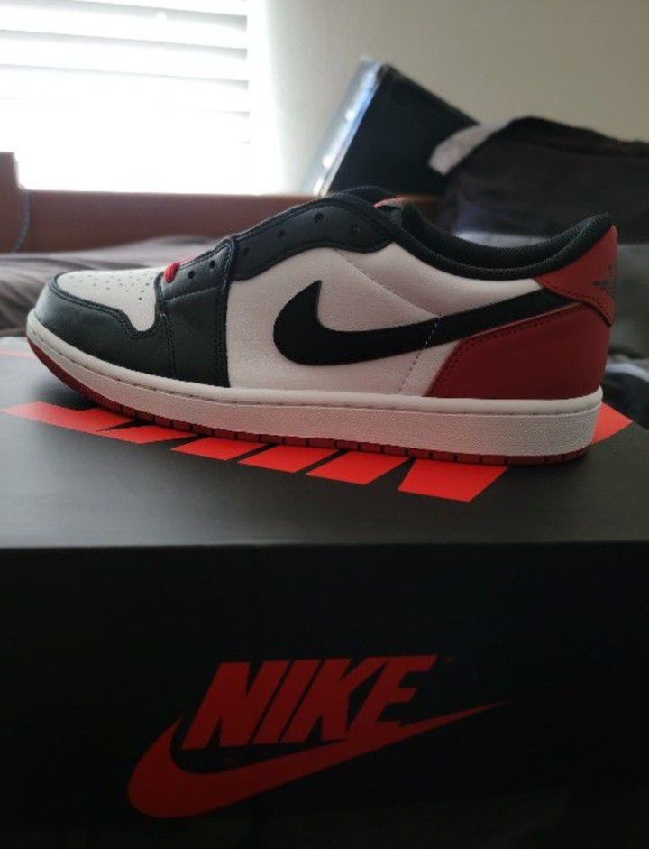 Jordan 1 Black Toe