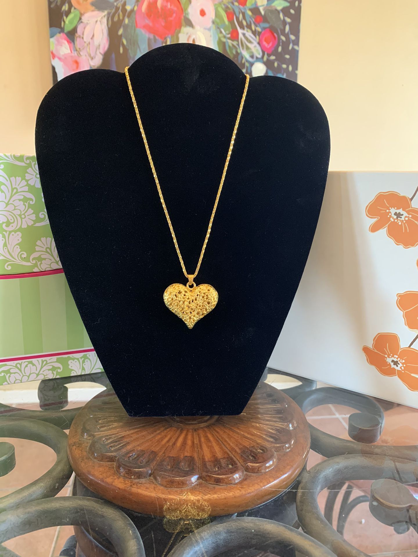 Gold Tone Filigree Heart Necklace