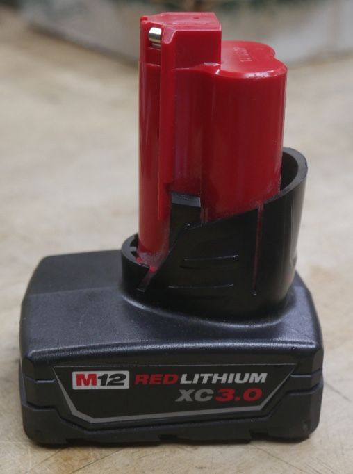 Milwaukee M12 XC 3.0 Battery USED TESTED IN A GOOD WORKING ORDER.