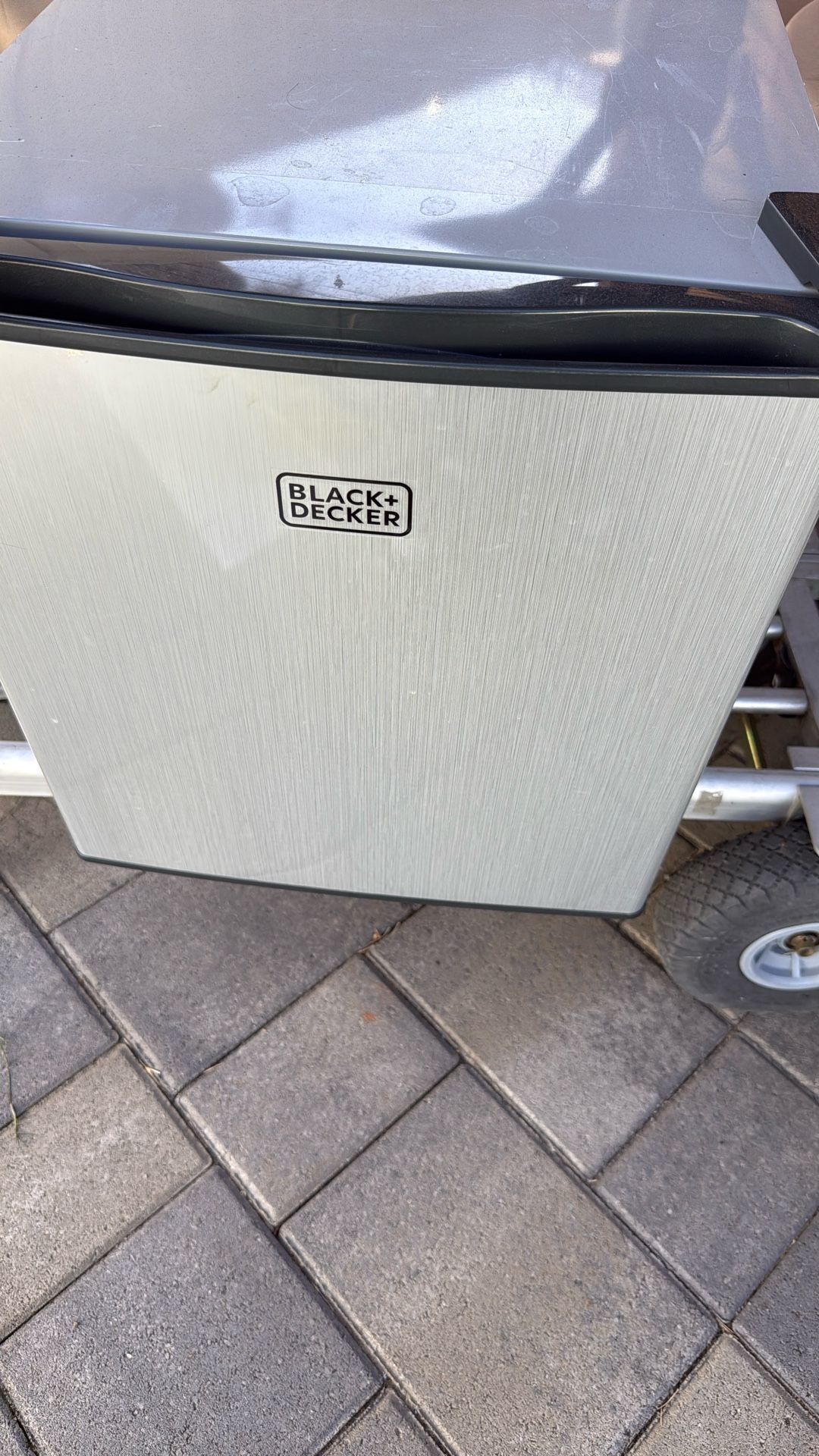 Refrigerator 