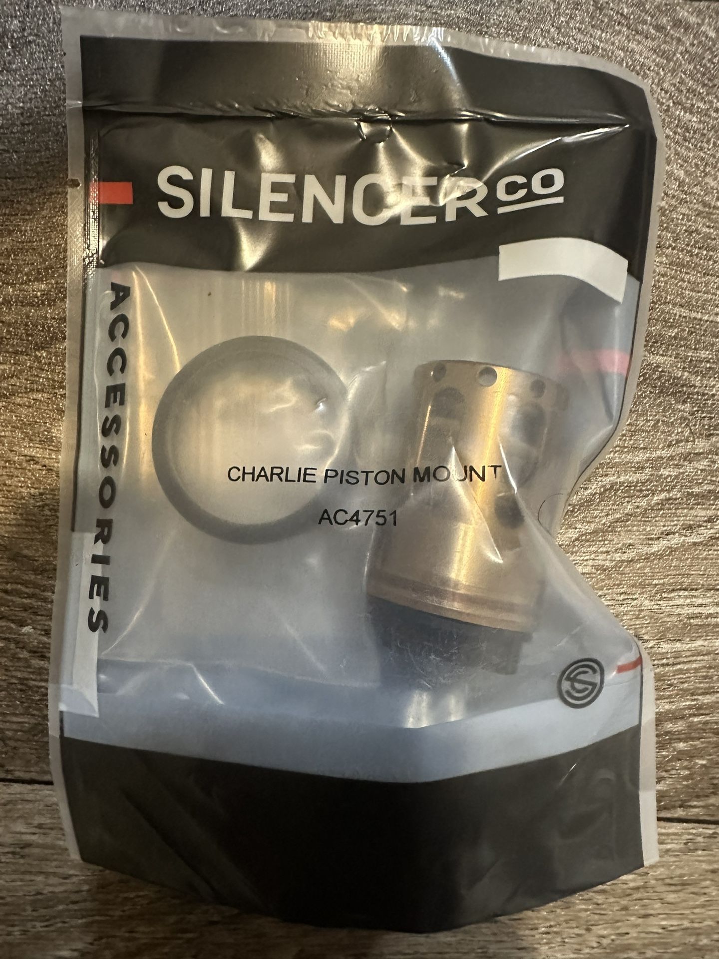 Charlie Piston Mount