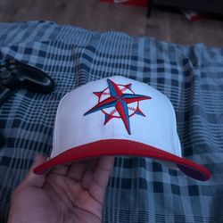 Seattle Mariners Fitted Hat