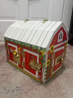 Melissa and Doug Farm house with 4 animals