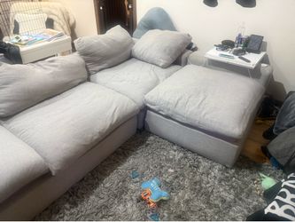 Living Spaces Utopia Sectional, 4-Piece, Gray (Thrillist Fog)