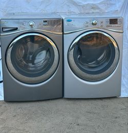 Whirlpool Washer And Gas Dryer 