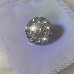 Button pin black glass w/silver luster