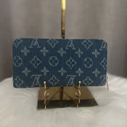 Denim zippy Long Wallet Brand New 