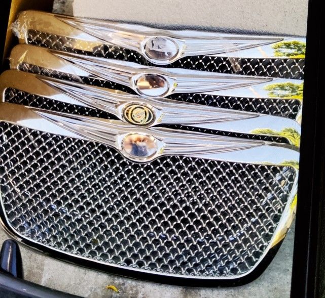 2005-2010 Chrysler 300/300C Bentley Style Mesh GrillÂ