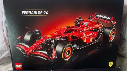 LEGO Ferrari F1 SF-24