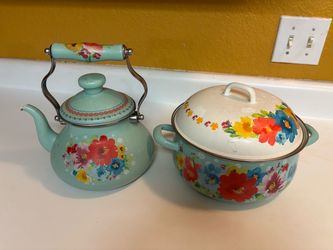 Pioneer Woman Set
