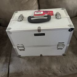 Locking Makeup Case
