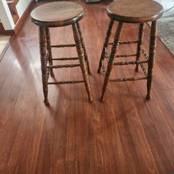 Wood 🪵 Bar 🍸 Stool 