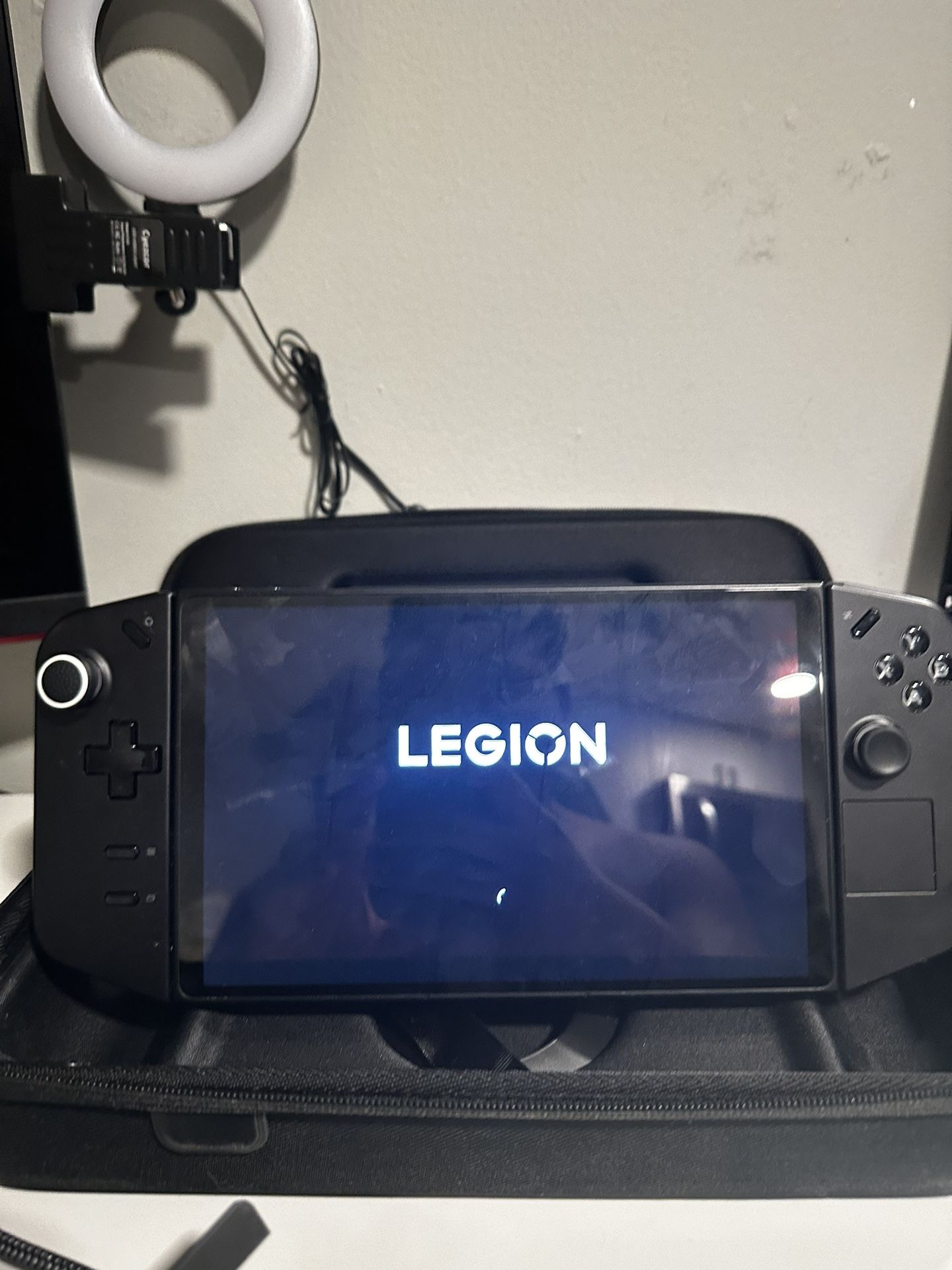 LENEVO LEGION GO WITH 1tb Sd Card