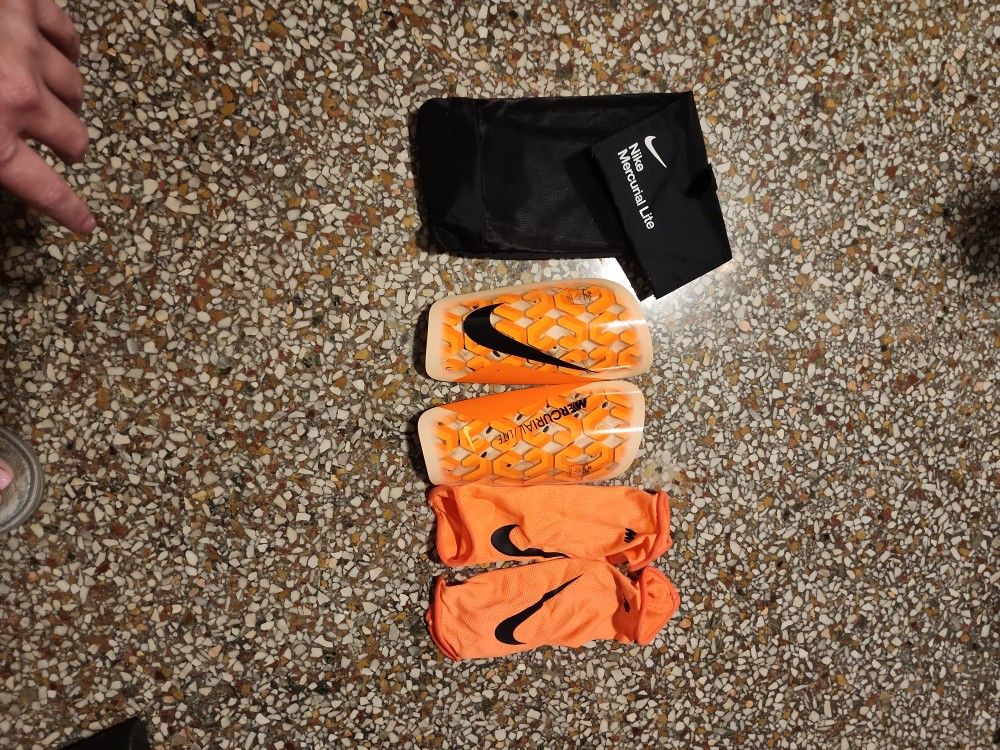 Nike Shin Pads Brand New Never Worn