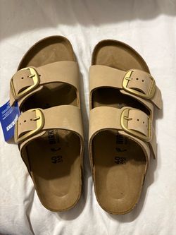 Birkenstock Arizona Big Buckle Sandals in Sandcastle, Size 40 - NWT & in box