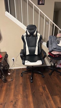 Black and White Gaming Massage Chair
