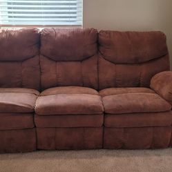 Recliner Sofa In Very Good Condition