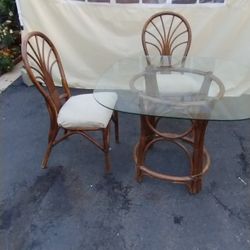 Glass Table With 4 Chairs