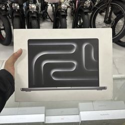 Macbook Pro 14” M3 Chip 8GB/512GB! Finance For $50 Down Payment!!