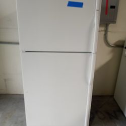 WHIRLPOOL 21CUFT FRIDGE