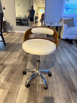 Nail salon  chair