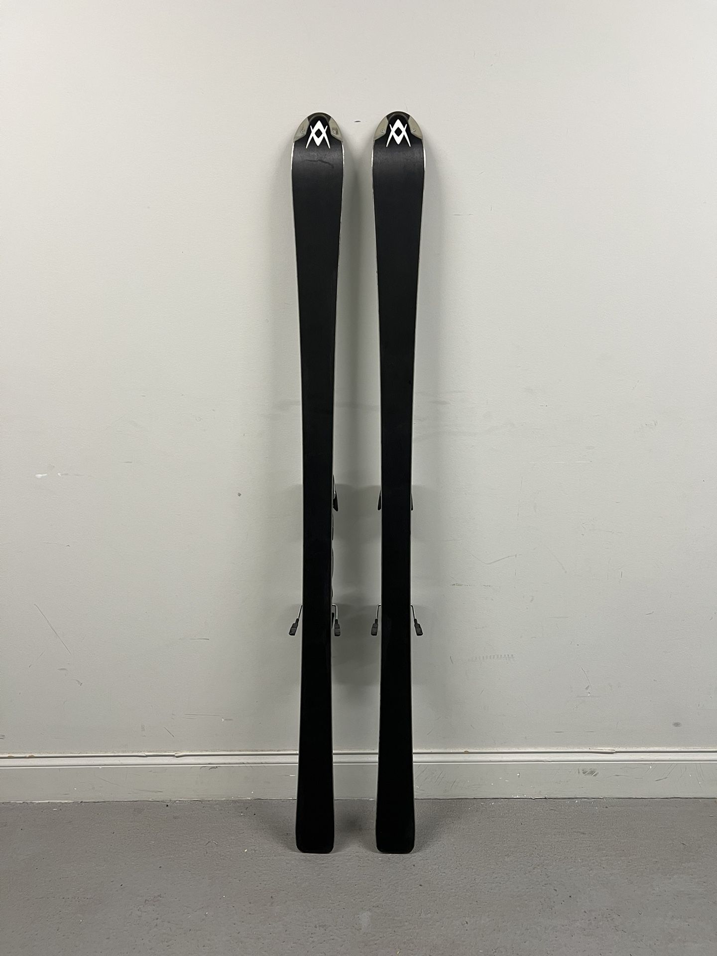 VOLKL Carver V3 20-20 163 Skis, MARKER Motion 1200 Bindings