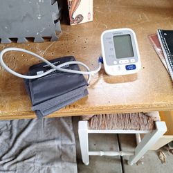 Omron Hem Rml31 Blood Pressure Monitor 