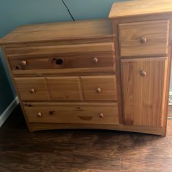 Dresser Set