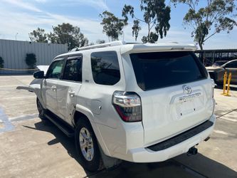 2017 Toyota 4Runner for part